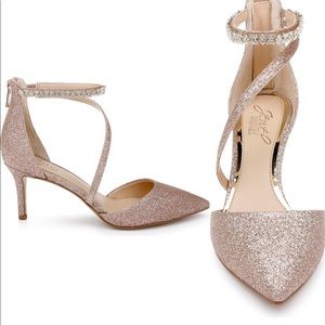 Jewel Badgley Mischka Alaia pointed toe pump